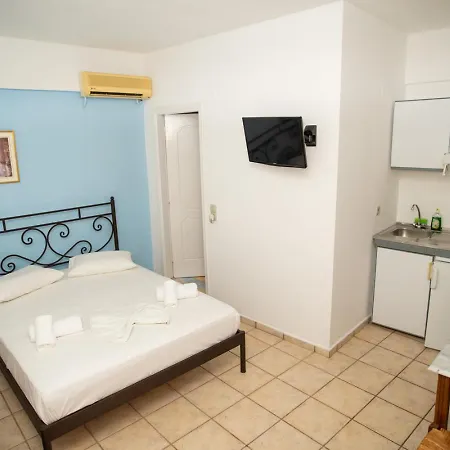 Manos Hotel