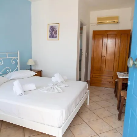 Hotel Manos 3*